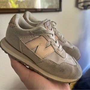 New Balance  | Kids’ 237 Bungee Sneakers Size 10